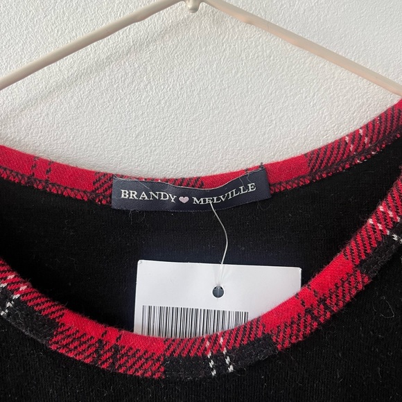Brandy Melville T-shirt - Picture 5 of 5